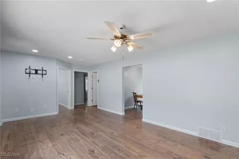 3931 Rosalind Dr, Rootstown, OH 44272 photo 7