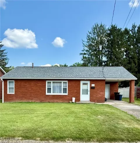 2816 14th Ave, Vienna, WV 26105
