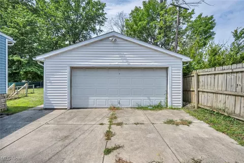 714 E 232nd St, Euclid, OH 44123 photo 48
