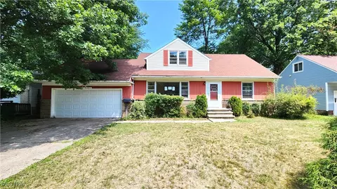20211 Blackfoot Ave, Euclid, OH 44117