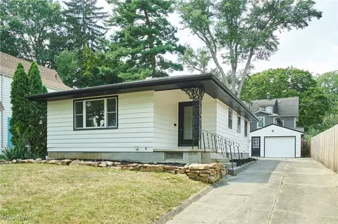 476 Orlando Ave, Akron, OH 44320
