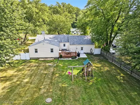 Exterior - 2011 E 52nd St, Ashtabula, OH 44004 photo 3 of 5