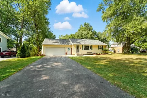 Exterior - 2011 E 52nd St, Ashtabula, OH 44004 photo 1 of 5