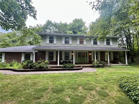 14280 Sweetbriar Ln, Novelty, OH 44072