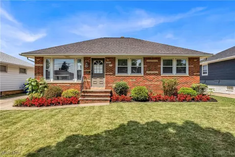 19300 Parkmount Ave, Cleveland, OH 44135