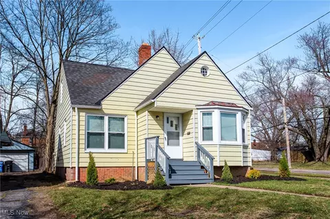 15921 Cloverside Ave, Cleveland, OH 44128