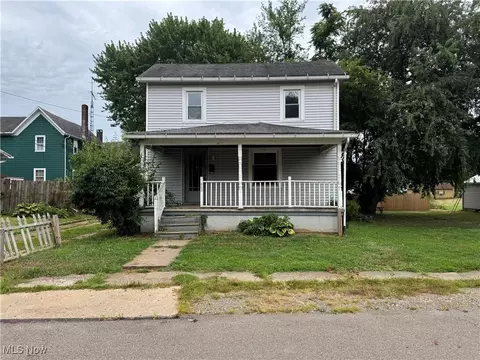 605 Chestnut St, Minerva, OH 44657