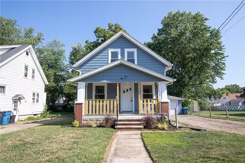 1240 W 22nd St, Lorain, OH 44052