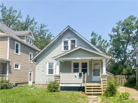 363 High St, Elyria, OH 44035
