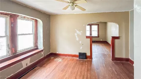 Living - 363 High St, Elyria, OH 44035 photo 3 of 3