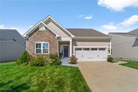 11119 Dandridge Dr, Warrensville Heights, OH 44128