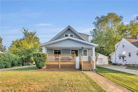 21131 Northwood Ave, Fairview Park, OH 44126