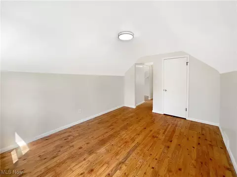 Bedroom - 30350 Powell Rd, Willowick, OH 44095 photo 6 of 9