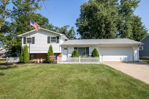 74 Tuckmere Dr, Painesville, OH 44077
