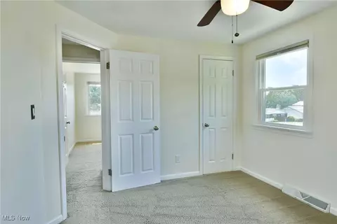 Bedroom - 642 Oakridge Dr, Youngstown, OH 44512 photo 8 of 11