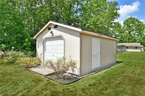 Other - 642 Oakridge Dr, Youngstown, OH 44512 photo 12 of 14