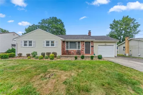 834 Edenridge Dr, Boardman, OH 44512