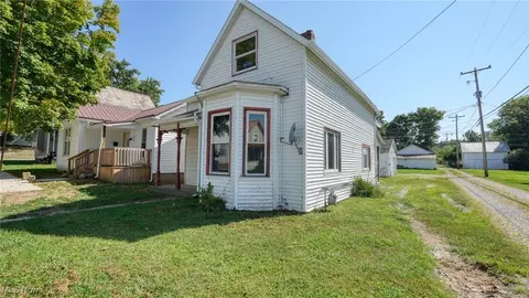 446 N 6th St, Cambridge, OH 43725