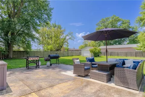 276 Horseshoe Dr, Lagrange, OH 44050 photo 24
