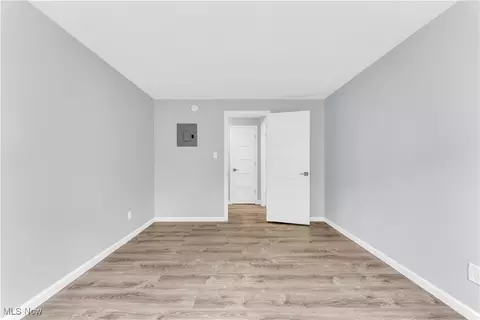 115 S Rocky River Dr, Berea, OH 44017 photo 12