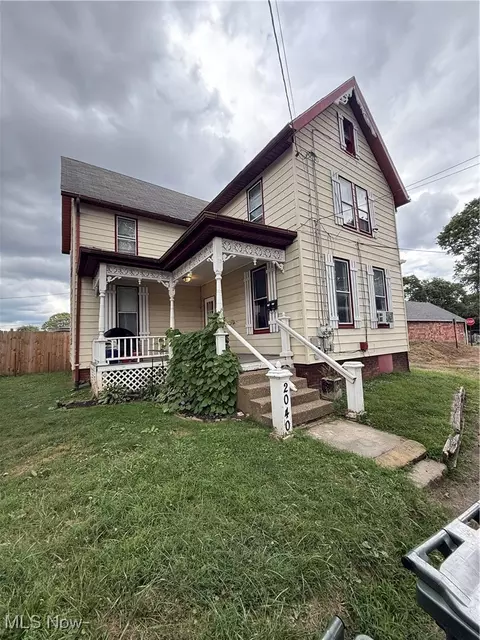 2040 Shorb NW, Canton, OH 44709