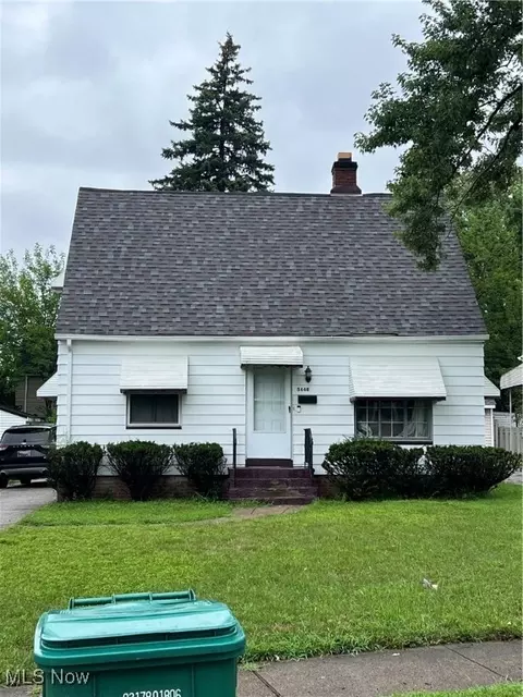 5448 South Blvd, Maple Heights, OH 44137