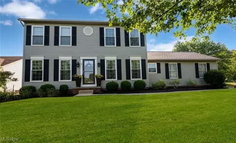 10974 Newbury Ave NW, Uniontown, OH 44685