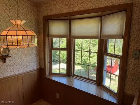 Dining - 2520 Clarendon Ave NW, Canton, OH 44708 photo 1 of 1