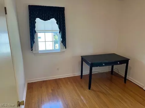 Bedroom - 2520 Clarendon Ave NW, Canton, OH 44708 photo 4 of 7