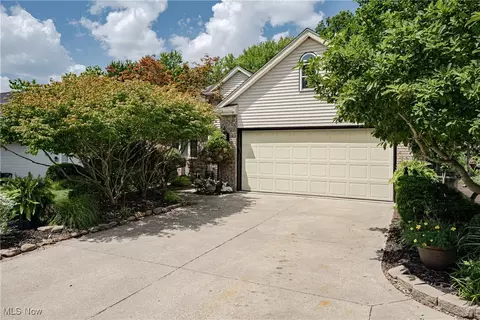 7538 Ridge Rd, Parma, OH 44129