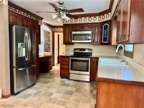 36235 Ridge Rd, Willoughby, OH 44094 photo 8