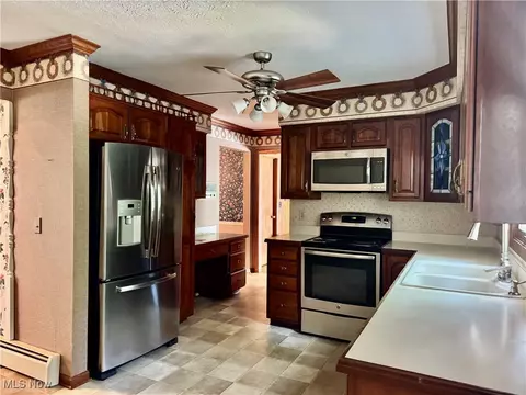 36235 Ridge Rd, Willoughby, OH 44094 photo 9