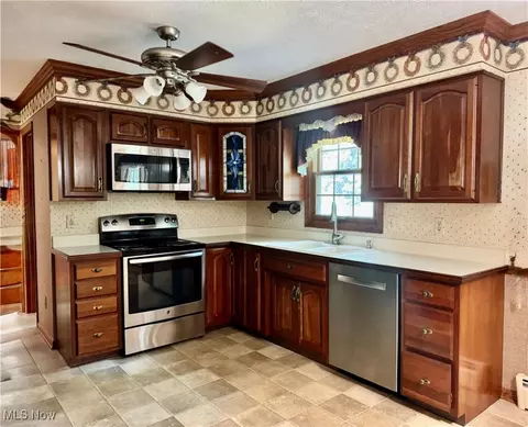 36235 Ridge Rd, Willoughby, OH 44094 photo 7