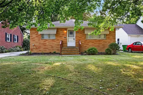 371 E 266th St, Euclid, OH 44132