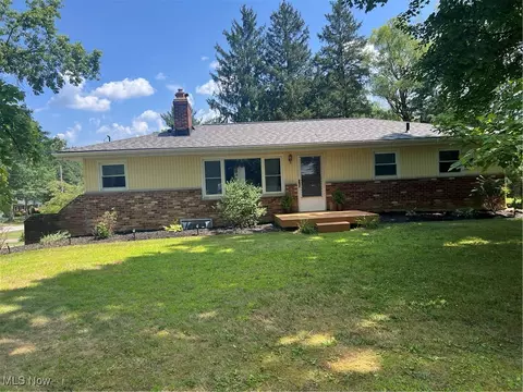 8961 Lowell Ln, Northfield, OH 44067