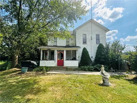 10196 Tallmadge Rd, Diamond, OH 44412
