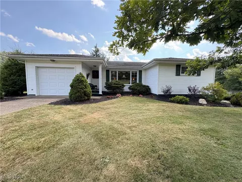 53342 York Dr, Powhatan Point, OH 43942