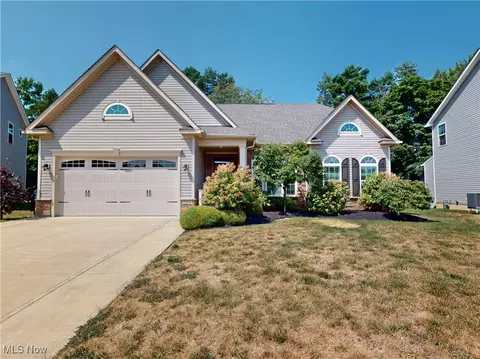 1964 Torrey Park Trl, Painesville, OH 44077
