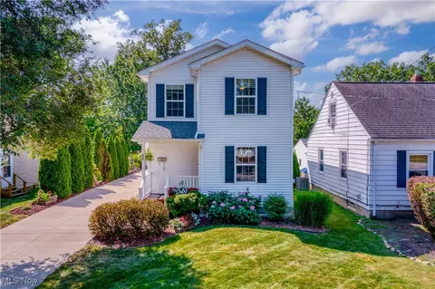 832 Roosevelt Ave, Cuyahoga Falls, OH 44221