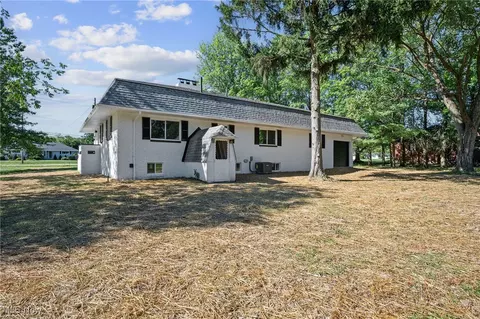1599 Hillside Rd, Seven Hills, OH 44131 photo 27