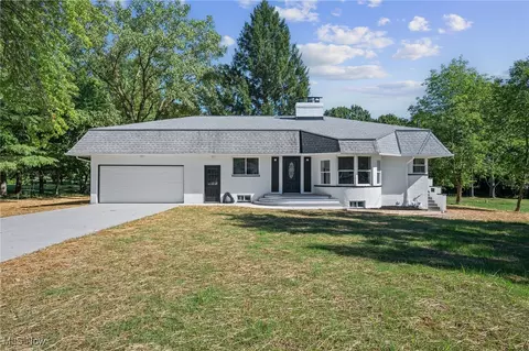 1599 Hillside Rd, Seven Hills, OH 44131