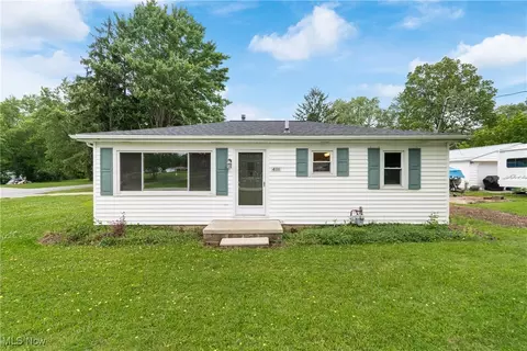 4111 Tapper Rd, Norton, OH 44203