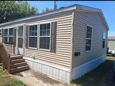 44 Hyland Dr, Akron, OH 44312