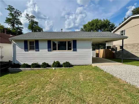 1205 Arch St, Zanesville, OH 43701