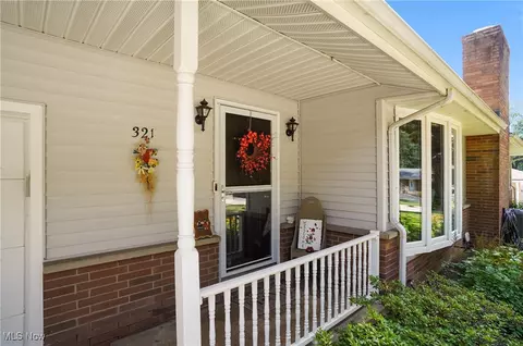 321 Ormsby Rd, Fairlawn, OH 44333 photo 2