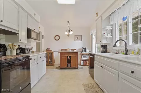 321 Ormsby Rd, Fairlawn, OH 44333 photo 12