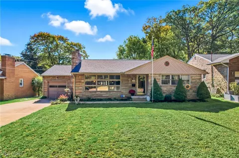 1835 Mccollum Rd, Youngstown, OH 44509