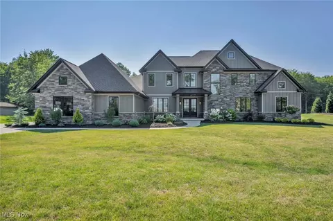 12722 N Boone Rd, Columbia Station, OH 44028