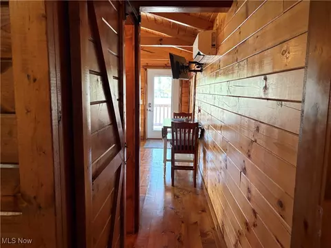Entry Way - 5919 Lake Rd W #7, Ashtabula, OH 44004 photo 1 of 2