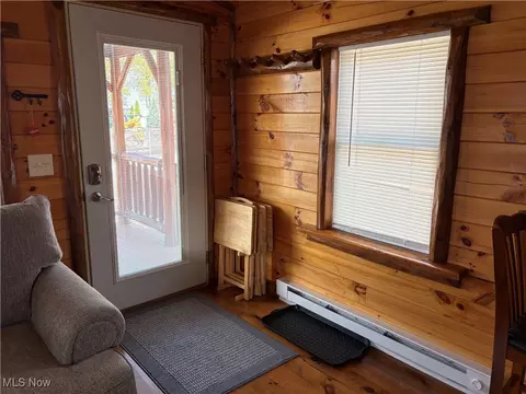 Entry Way - 5919 Lake Rd W #7, Ashtabula, OH 44004 photo 2 of 2